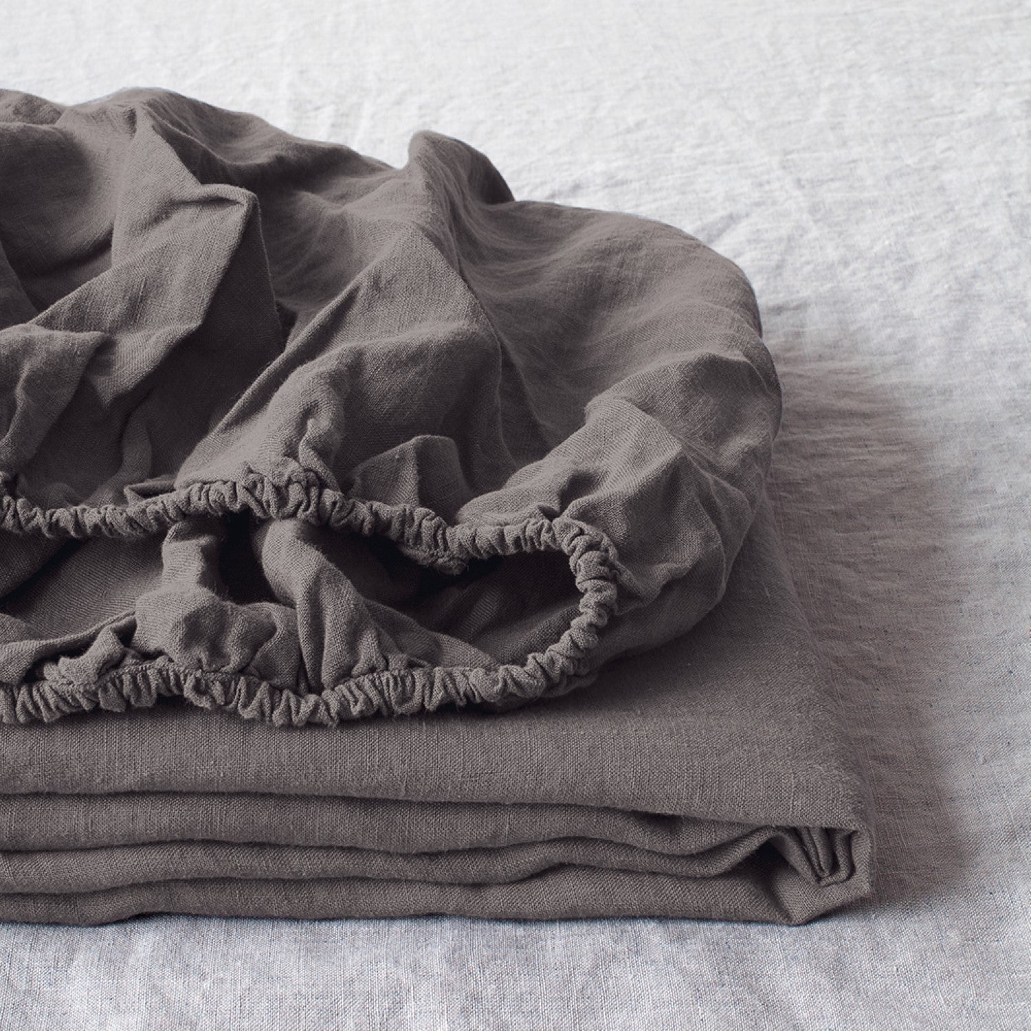 Martorell Meadows Linen Fitted Sheet - All-Season Soft Stone-Washed Linen
