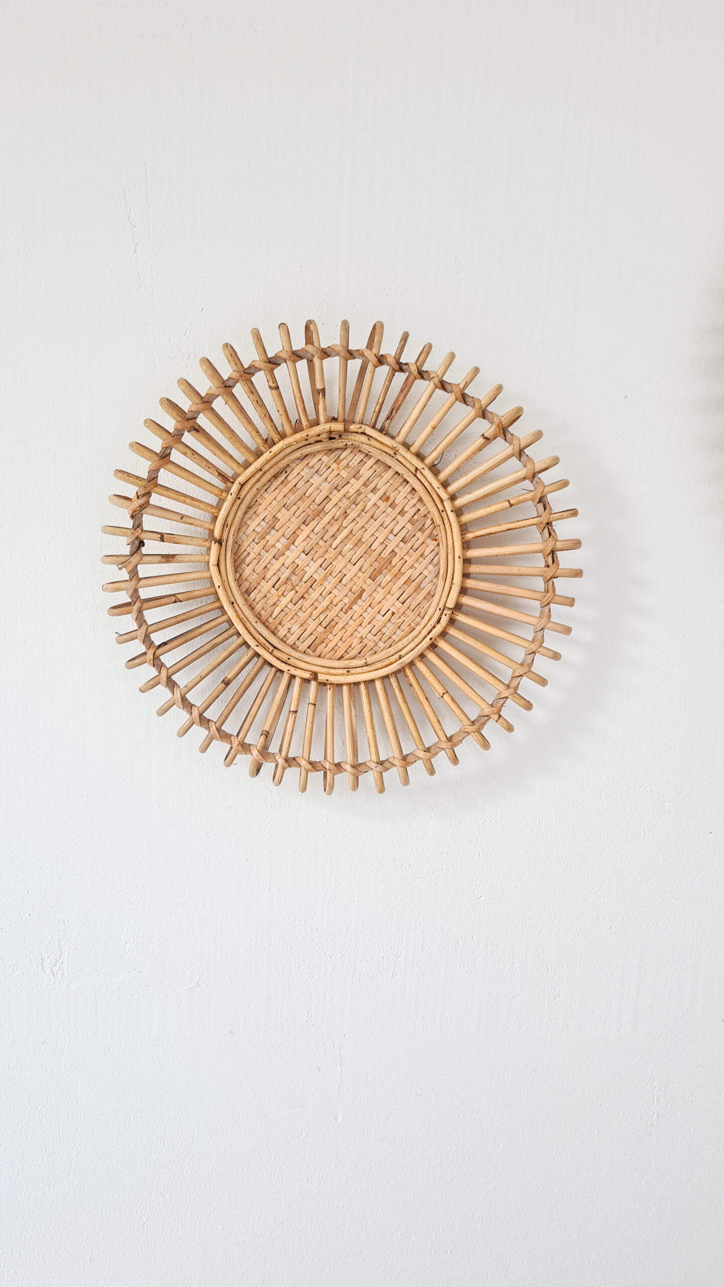 Aguimes Bamboo Tray Sunburst - Woven Rattan Design