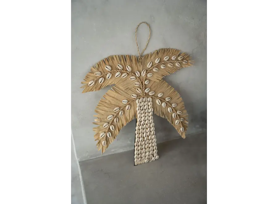 Lanzarote Tropical Charm - Palm Tree Decor