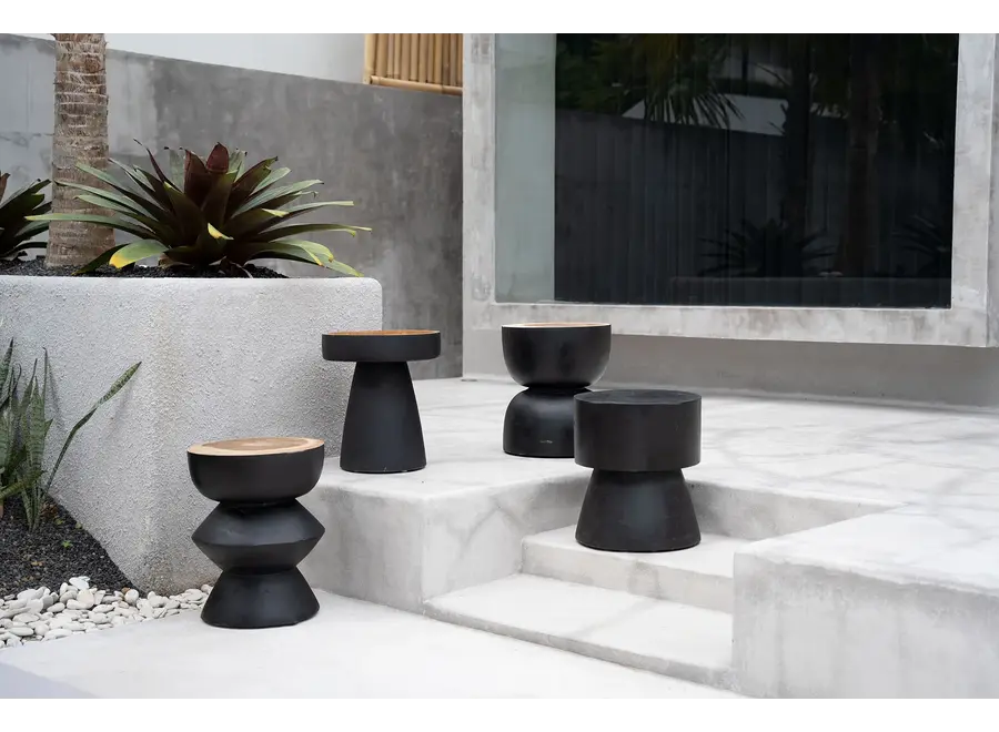 Premia de Mar - The Kulun Stool